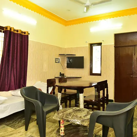 Rr Home Stay Pondicherry Exterior photo