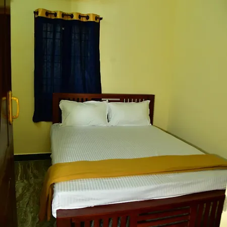 Rr Home Stay Pondicherry Exterior photo