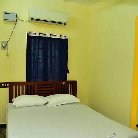 Rr Home Stay Pondicherry Exterior photo
